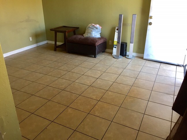 Foto del edificio - 2204 Sunrise Ave