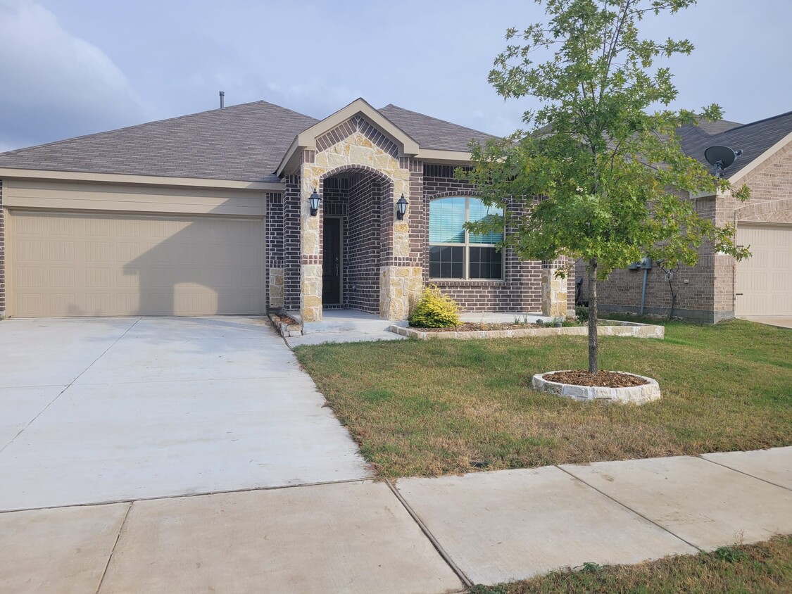 Foto principal - 7112 Crepe Myrtle Ave