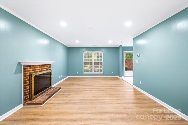 Building Photo - 4528 McKee Rd