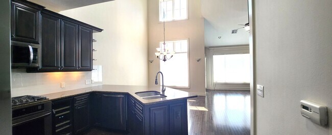Building Photo - 3 Bedroom 2.5 Bath Condo Now Available!
