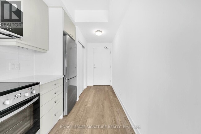 Building Photo - 51 Clarington Blvd