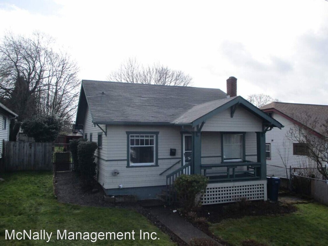 Foto principal - 3 br, 1 bath House - 116 South 46th Street