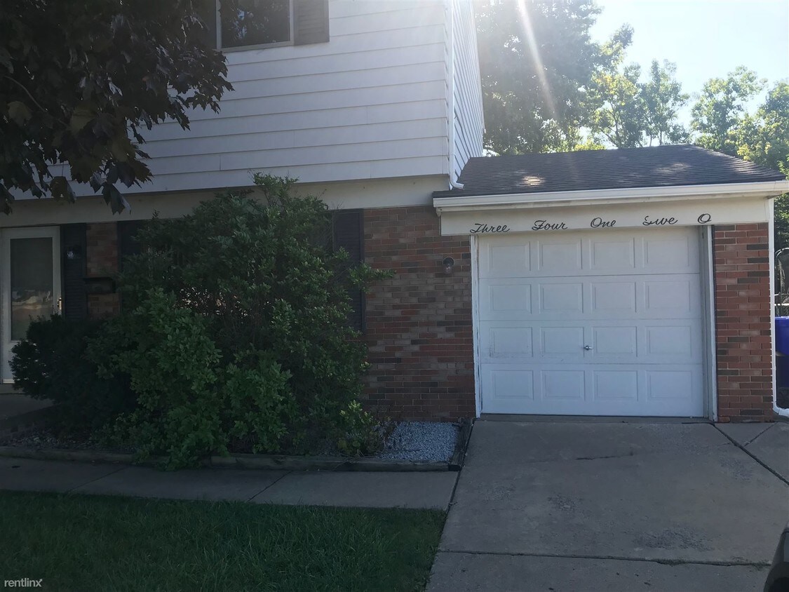 Primary Photo - 34150 Klein Rd