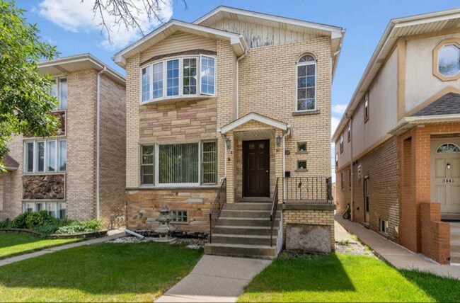 Building Photo - 5841 W 55th St
