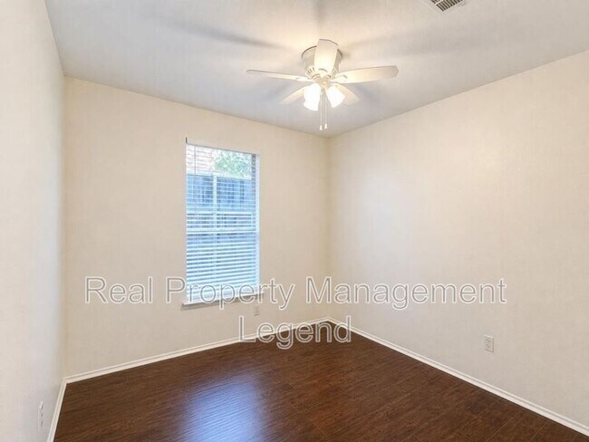 Foto del edificio - 9518 Prestmont Pl
