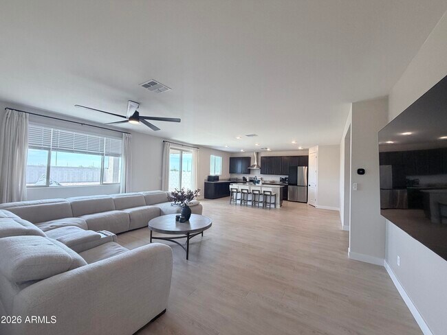 Foto del edificio - 9324 S 30th Ln