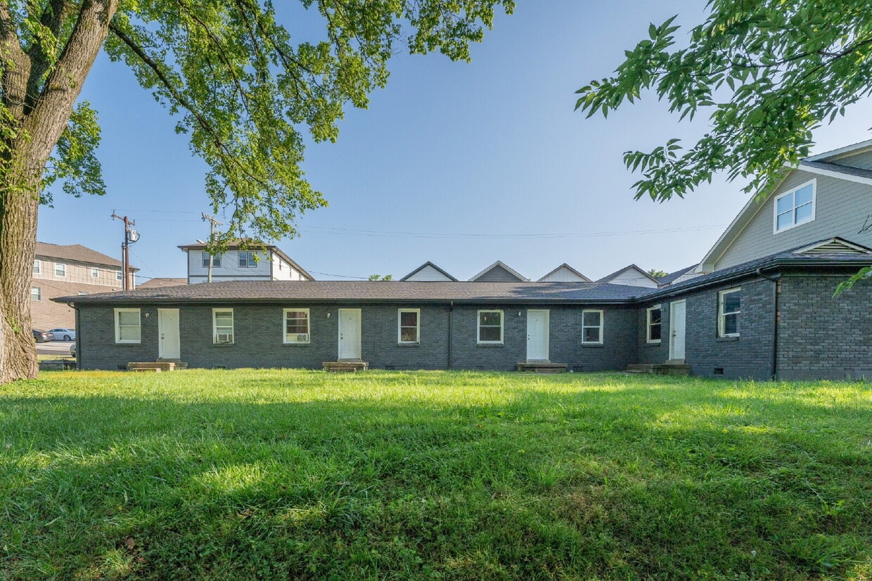 Primary Photo - Update 2 Bed 1 Bath in The Nations