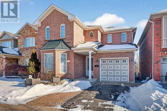 Photo du bâtiment - 35 Angier Crescent