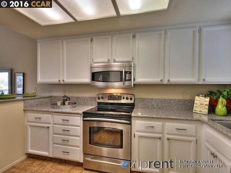 Foto principal - 408 Blackberry Ln
