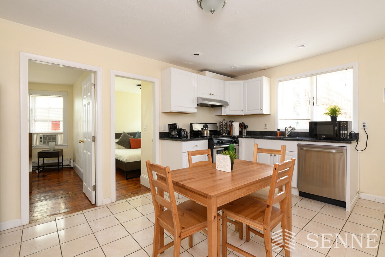 Primary Photo - 8 Kilby St