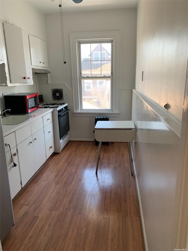 1861 W 12th St Unit Duplex, Brooklyn, NY 11223 Room for Rent in