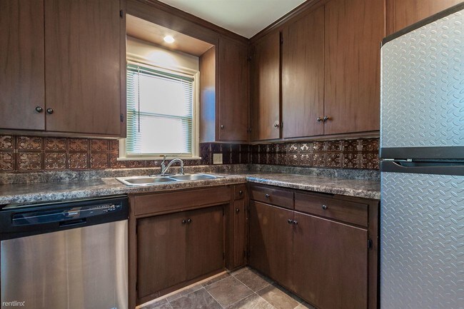 Building Photo - 3 br, 1 bath House - 3747 Lyndale Avenue N