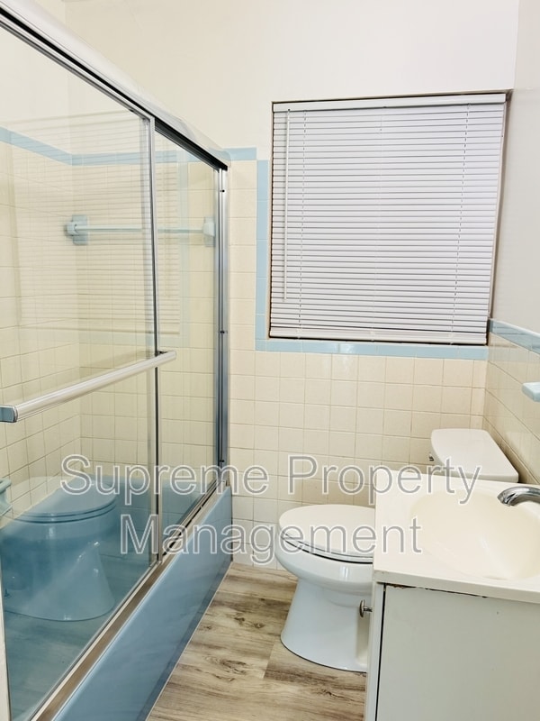 Foto del edificio - 1300 13th Ave S