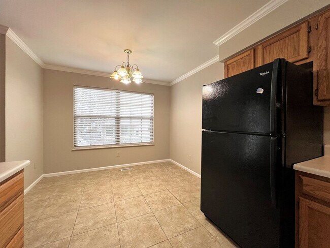Foto del edificio - 10025 Highgate Cir