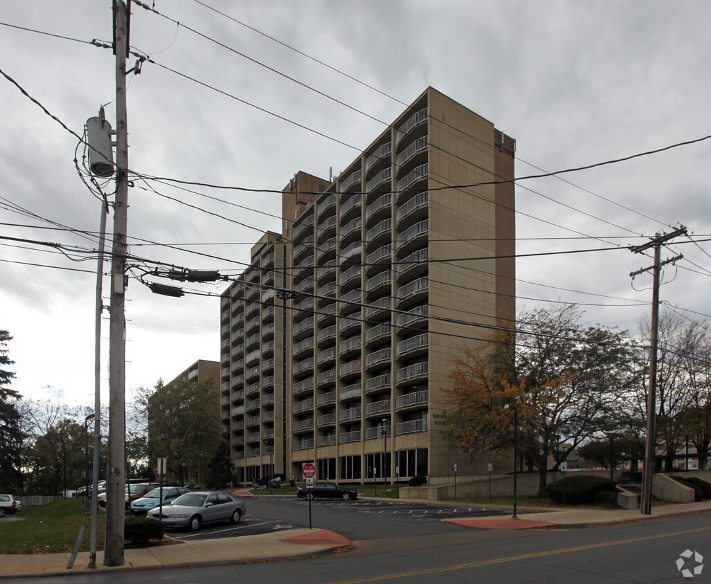 Foto del edificio - Potomac Towers North