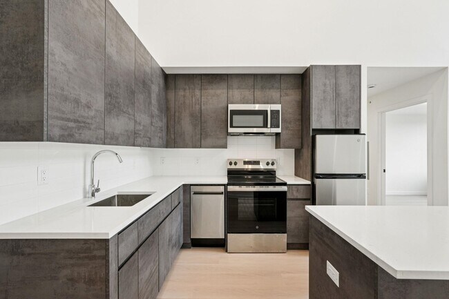 Foto del edificio - 1 Mallory Ave