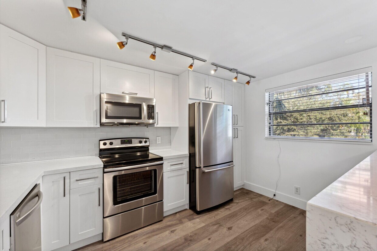 Foto principal - 555 Banyan Tree Ln
