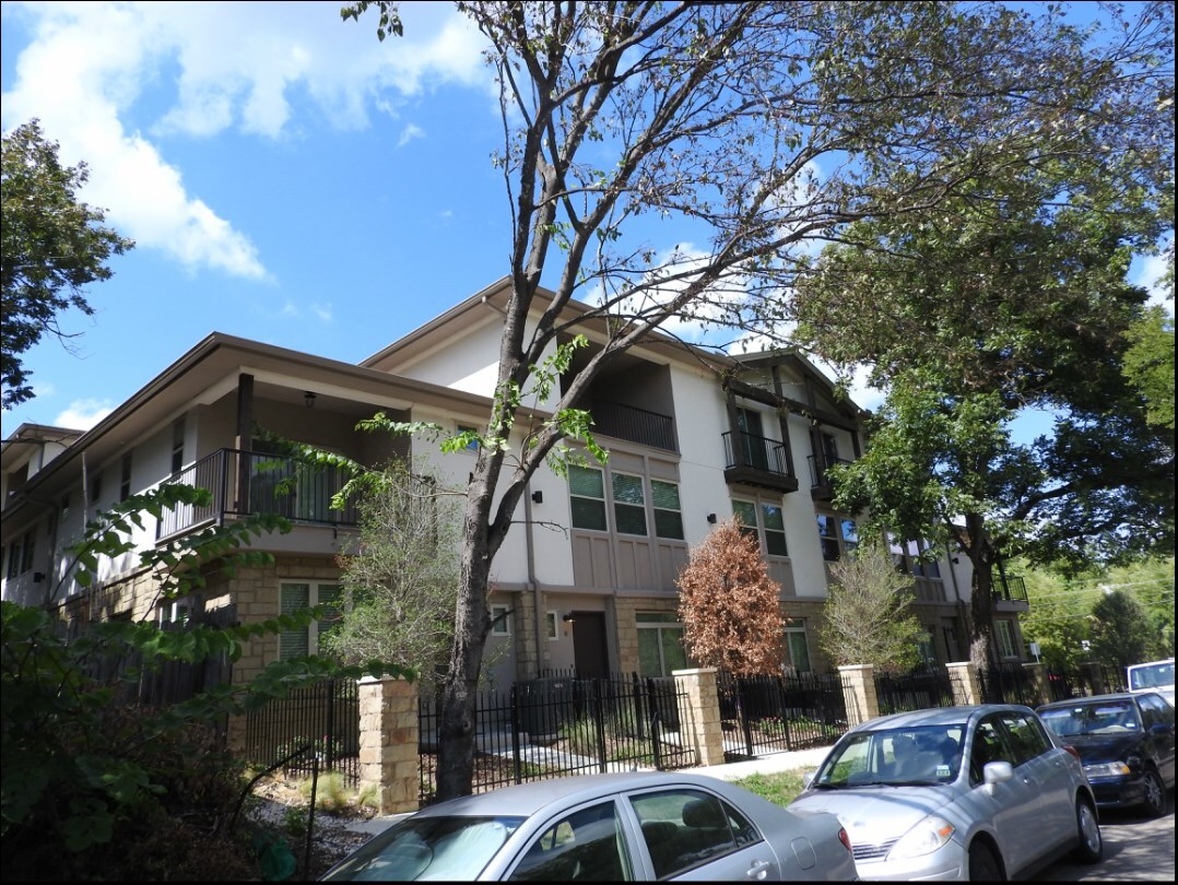 Foto del edificio - 501 W 30th St