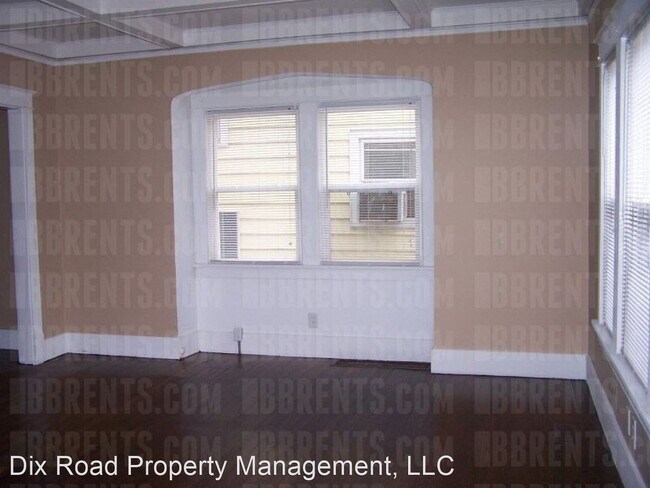 Building Photo - 3 br, 1.5 bath House - 244 Kenwood Avenue,