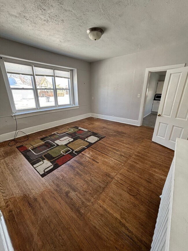 Foto del edificio - Must-See Rental! 2 bed, 1 bath La Crosse H...