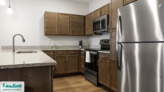 Foto del edificio - 9906 Runway Dr