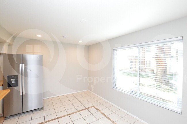 Building Photo - 7126 N 19th Ave