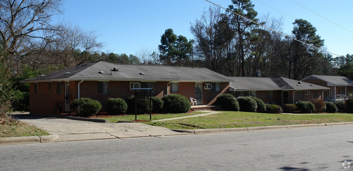 Primary Photo - 2402 N Lednum St