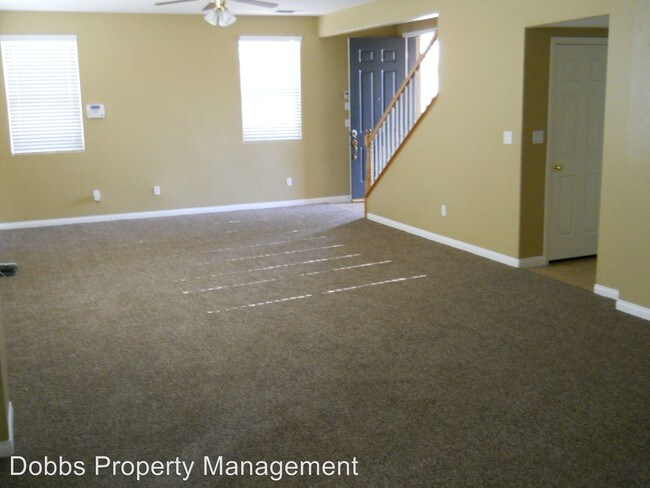 Building Photo - 6631 Flatrock Dr