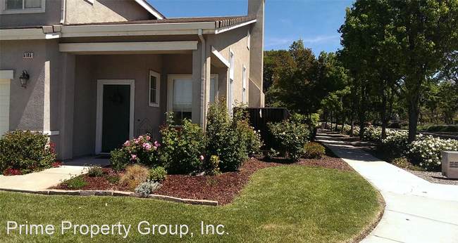 Foto del edificio - 3 br, 2.5 bath House - 5105 Aspen St.