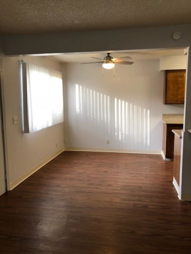 Primary Photo - 3276 Alexander Dr