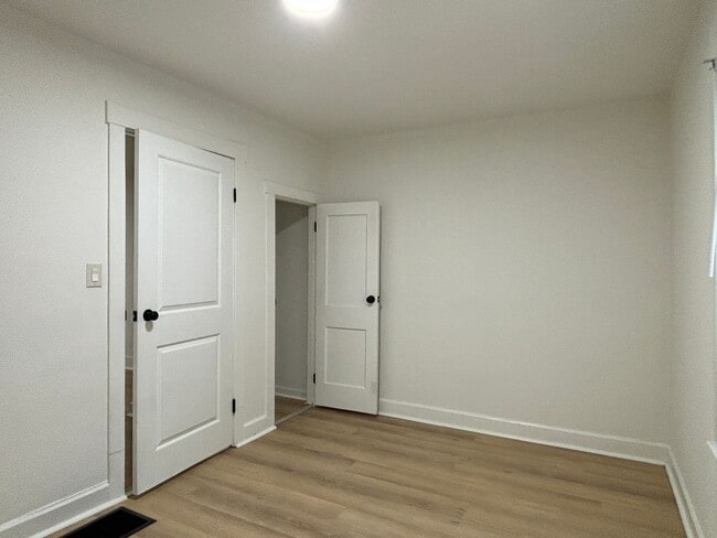 Building Photo - 2617 Shriver Ave