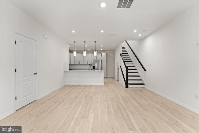Foto del edificio - 4625 Crossing Ct