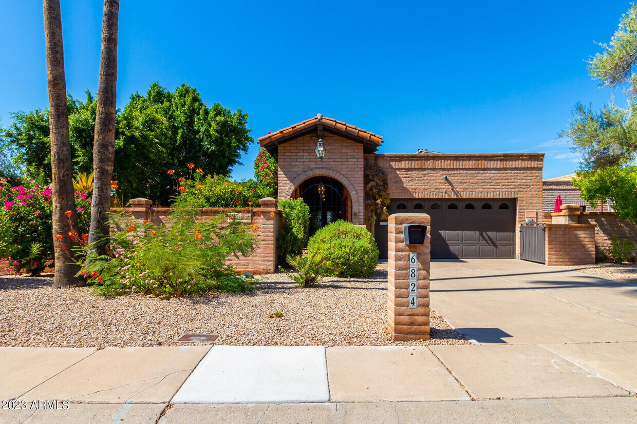 Foto principal - 6824 N 17th Pl