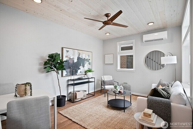Foto del edificio - Newly built 3-star Built-Green view townho...