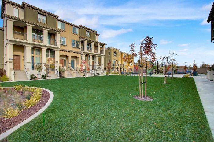 Foto principal - 4 bedroom in Newark CA 94560