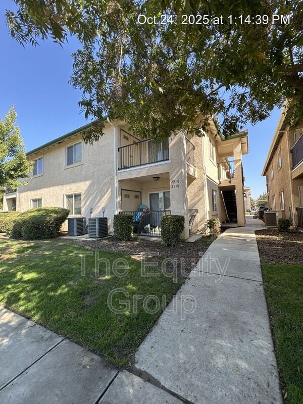 Primary Photo - 2918 N Terrace St