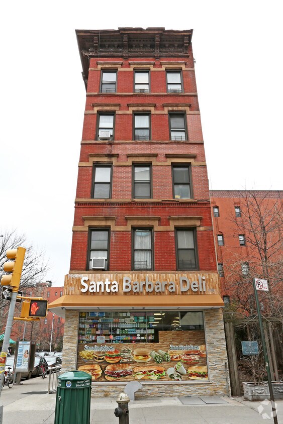 Building Photo - 551 E 12th St