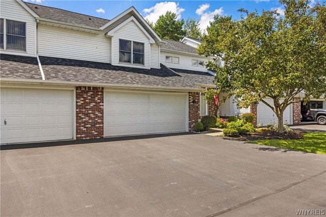 Building Photo - 5411 Village Station Cir