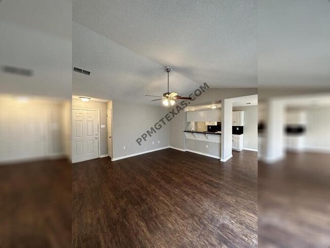 Building Photo - 16 War Eagle Dr