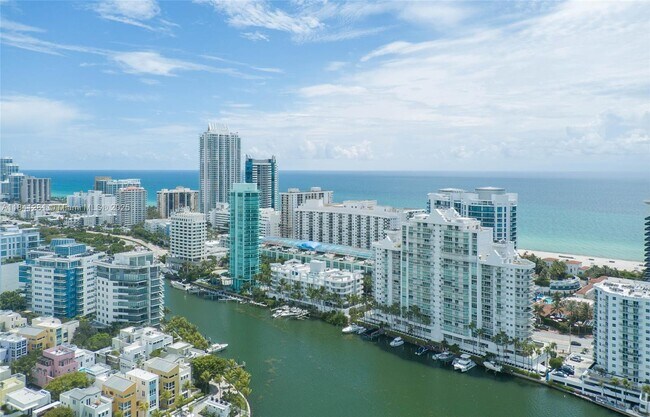 Building Photo - 5900 Collins Ave