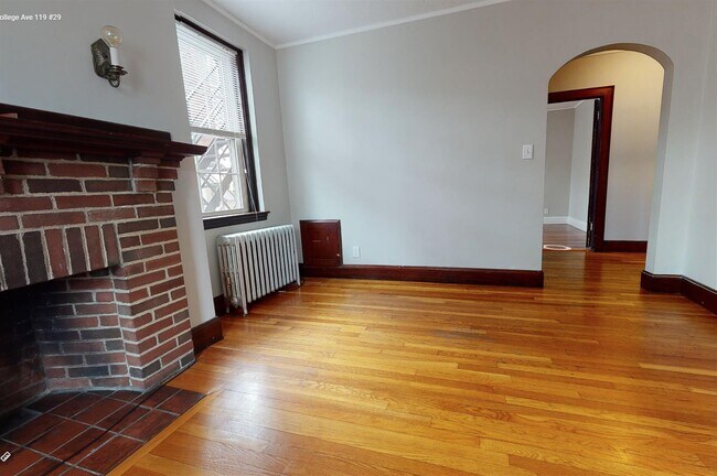 Building Photo - 115 College Ave