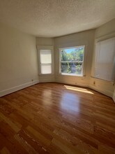 Building Photo - 3904 N Albina Ave