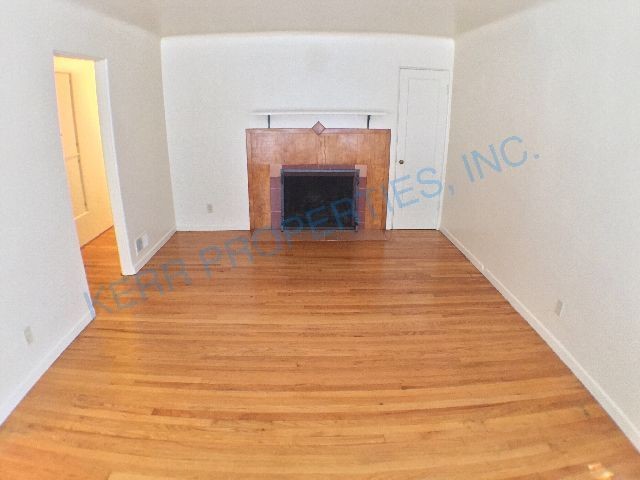 Building Photo - 2 Bd / 1 Bth - Fplce - Bsmt - Det. Garage!