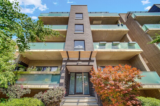 Building Photo - 1150 W Hubbard St