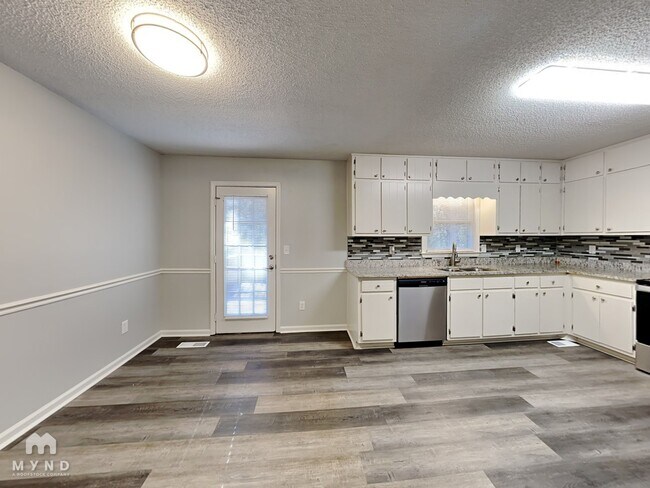 Foto del edificio - 1620 River Trce