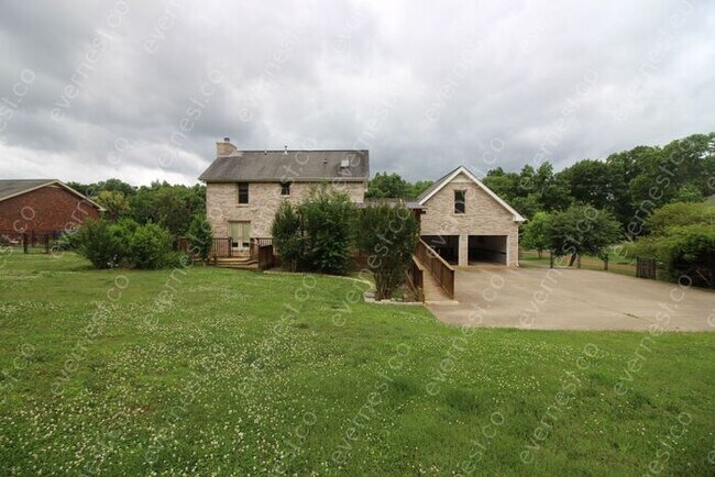 Foto del edificio - Beautiful 3 Bed & 2.5 Bath Home