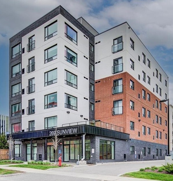 Building Photo - 269 Sunview St