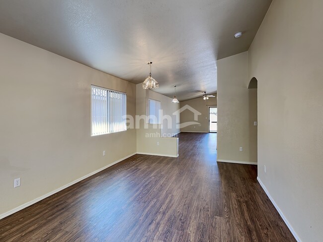 Foto del edificio - 6740 W Dovewood Way