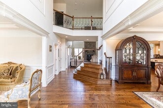 Building Photo - 6626 Ivy Hill Dr