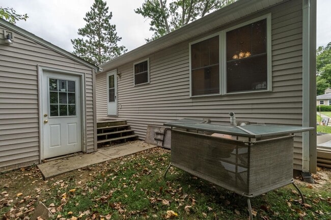 Photo - 505 S Highland Apartment